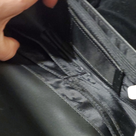 BAEKGAARD GENUINE LEATHER Large Wallet Wristlet - Picture 5 of 8